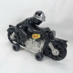 Brinquedo antigo - Plástico Bolha ou plástico soprado - Linda Moto Honda. Mede 22,5cm de comprimento. As rodas giram livremente e os eixos são em Metal. Pelas informações passadas foi fabricada pela Mimo.