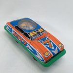 Brinquedo antigo de lata - Lindo carro com acionamento giratório do teto (com o movimento das rodas) - Fabricado no Japão pela S2 - Com o número 7 e os dizeres MH7 na lateral. Mede 10cm de comprimento