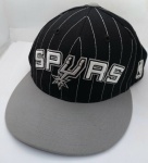 Boné NBA  San Antonio Spurs   Adidas  ajustável - item de coleção seminovo  muito bem conservado (parte interna da aba amarelada pelo armazenamento)