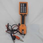 Telefone vintage americano de serviço Harris Dracon, discagem em teclas, fios em pano,  em excelente estado, sem testes ou garantias futuras
