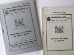 MILITARIA - Lote com Regulamento de uniformes da Polícia Militar do Estado de São Paulo e brochura com descrição das peças de uniforme, ambos da década de 80.