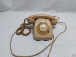 Antigo telefone de disco Standard Electrica, modelo AS-82903-EE. No estado.