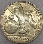 KM#498  ANTIGA MOEDA DE PRATA DO MÉXICO COMEMORATIVA " COPA DO MUNDO DE 86 "  50 PESOS ANO DE 1985  PRATA 720 PEÇA COM 15,5 g E COM 32,0 mm  MOEDA EM EXCELENTE ESTADO DE CONSERVAÇÃO