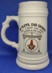 MAGNIFICA CANECA DE CHOPP EM PORCELANA  " III FESTA DO CHOPP  AUG.: E RESP.: LOJ.: SIM.: ESTRELA DA LAPA *** MAÇONARIA " PORCELANA SANTA IZABEL PEÇA EM EXCELENTE ESTADO DE CONSERVAÇÃO ITEM COLECIONÁVEL , PEÇA COM ALTURA DE 17,4 cm E DIÂMETRO DO BOCA 7,5 cm MAGNICA CANECA QUE ESTA EM EXCELENTE ESTADO DE CONSERVAÇÃO E PODE SER USADA NO DIA A DIA, GRANDIOSA OPORTUNIDADE .