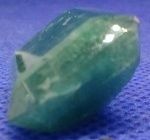 PEDRA PRECIOSA - ESMERALDA DA BAHIA " L A P I D A D A " DIMENSÃO  2,0 x 1,5 x 1,0 cm E COM PESO DE 4,9 g  PEDRA GENUÍNA BAIANA ( BRASIL )