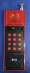 ANTIGO ISQUEIRO EM FORMATO DE " TELEFONE " NÃO ESTA FUNCIONANDO PEÇA COM 7,0 cm
