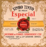 ANTIGO RÓTULO VINHO TINTO DE MESA ESPECIAL " EMBAIXADOR " VINICULTOTA SOCIEDADE DE VINHOS CATARINENSE LTDA  PERDIZES - ESTADO DE SANTA CATARINA PEÇA COM DIMENSÃO DE 9,8 x 9,9 cm