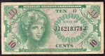 P-M58 ANTIGA CÉDULA DE USO MILITAR ( U.S.A ) 10 CENTS ANO DE 1965 MBC ... Os certificados de pagamento militar , ou MPC , eram uma forma de moeda usada para pagar militares dos EUA em certos países estrangeiros. Eles foram usados em uma área ou outra de alguns meses após o fim da Segunda Guerra Mundial até alguns meses após o fim da participação dos EUA na Guerra do Vietnã - de 1946 a 1973. MPC utilizou camadas de litografia linear para criar cédulas coloridas que poderia ser produzido a baixo custo. Quinze séries de MPCs foram criadas. No entanto, apenas 13 séries foram emitidas. Os dois restantes foram destruídos em grande parte, embora alguns exemplos permaneçam.  Entre as 13 séries lançadas, um total de 94 notas são reconhecidas.