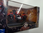 BRINQUEDOS E HOBBIES - INDIAN CHIEF ( 1945 ) ESCALA 1:32  DA NEW-RAY TOYS CO. LTD  HONG KONG