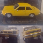 BRINQUEDO PARA COLECIONADORES ( CHEVROLET CHEVETTE SL 1979 ) ESTOJO DE ACRILICO LACRADO, CARRINHO COM 9,0 cm ESTOJO COM 15,0 cm