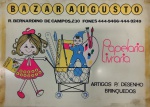 ANTIGA PLACA PUBLICIDADE " BAZAR AUGUSTO - PAPELARIA E LIVRARIA " PEÇA EM PLÁSTICO COM DIMENSÃO 50 x 35,7 cm