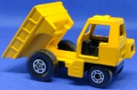 BRINQUEDOS E HOBBIES ( MATCHBOX ) No. 26  SITE DUMPER  1976 MADE IN INGLATERRA PEÇA COM 6,2 cm