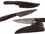 FACA COM LÂMINA INOX 440 C, COM 115 x 32 x 2 mm, ACABAMENTO POLÍDO AO ESPELHO, COMPRIMENTO TOTAL DE 220 mm. GRAVAÇÃO NA LÂMINA " FUERTE - ARGENTINO 440 C " . CABO EM TALAS DE MADEIRA, COM GUARDA EM LATÃO. ACOMPANHA BAÍNHA DE COURO ORIGINAL.