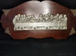ANTIGO QUADRO DA SANTA CEIA EM MADEIRA E METAL RICO EM DETALHES MEDIDAS 43 cm x 21 cm