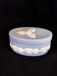 BELO PORTA JÓIAS PORBRAS, POLICROMIA FLORAL EM ALTO RELEVO DIMENSÃO 14 x 10 cm
