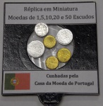 EXONÚMIA ( SOUVENIR ) MINIATURAS DE MOEDAS PORTUGUESAS ( 6 PEÇAS )