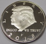 EXONÚMIA ( TOKEN - MEDALHA ) 45o. PRESIDENTE DOS ESTADOS UNIDOS " DONALD TRUMP " ANO 2018-P PEÇA EM AÇO COM 40,0 mm  BORDA LISA, ACOMPANHA CAPSULA