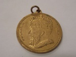 ANTIGA MEDALHA EM METAL DOURADO " IMPERADOR - REX - 1550 " A CLASSIFICAR, LEMBRANDO QUE A PEÇA É DE ANOS DE POIS E NÃO DO QUE CONSTA NA PEÇA 20,2 mm