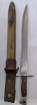 MILITARIA - FACA MILITAR ( BAIONETA ) DO FUZIL AK 47 CCCP FABRICAÇÃO RUSSA , COMPRIMENTO TOTAL DA PEÇA 39,0 cm E COMPRIMENTO DA LÂMINA 27,2 cm ACOMPANHA BAINHA .... OBS.: A BAIONETA AO COLOCAR NA BAINHA NÃO VAI ATÉ O FINAL / CABO EM MADEIRA DE LEI