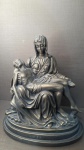 LINDA ESCULTURA - NOSSA SENHORA DA PIEDADE " P I E T A " MEDE 20 cm x 18 cm PERFEITA
