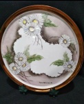 LINDO PRATO DE BOLO PINTADO A MÃO ASSINADO " PORCELANA SCHMIDT " PEÇA COM 30,0 cm