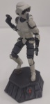BRINQUEDOS E HOBBIES ( STAR WARS ) MODELO PARA COLECIONADOR ESCALA 1:24  BONECO DE CHUMBO   2011  LUCASFILM LTD & TM