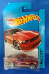 BRINQUEDOS E HOBBIES ( HOT WHEELS ) ' 07 FORD MUSTANG ACONDICIONADO NO BLISTER LACRADO  MATTEL / MALÁSIA
