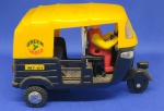 BRINQUEDOS E HOBBIES - MINI TOY  ( TAXI ) GREEN INDIA PEÇA EM PLÁSTICO FRICÇÃO FUNCIONANDO 11,0 cm