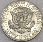 KM#202b  MOEDA DOS ESTADOS UNIDOS ( U.S.A - KENNEDY ) 1/2 DÓLAR ANO DE 1971  COBRE COM REVESTIMENTO DE CUPRO NÍQUEL PEÇA COM 30,6 mm  SOBERBA