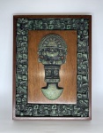 Placa Decorativa confeccionada em madeira  material não definido. Medida: 28,5x22.