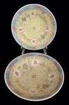 Porcelana Chinesa - Duas petisqueiras marcadas no fundo "Made in China". Medidas; 15,5 x 3.