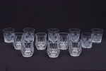 Conjunto de 12 copos de cristal para whisky, sendo 6 com lapidação dedão e 6 com lapidação taqueada