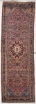 Hamadan - passadeira persa com decoração floral, tons de vermelho e azul, perfeito estado de conservação.  316x107 cm