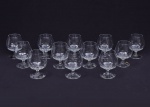 Cognac - maravilhoso jogo de 12 taças em fino cristal Amazon Bohemia, Brasil. Base lisa, haste lapidada e bojo em gomos. Na caixa. Alt 11,5cm
