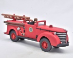 Antigo, raro e lindo caminhão de brinquedo - Corpo de Bombeiros * Secretaria de Segurança - com escada avulsa.  50cm