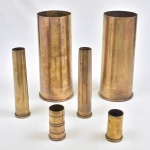 Faça amor não faça guerra - lote composto de 2 bengaleiros (38X15), 2 vasos solifleur (29X5), 1 porta canetas (10X6) e 1 porta pinces (12X6). Todas as peças em capsulas de bronze.