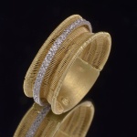 Vivara - Anel filigrana de ouro branco e amarelo com 40 diamantes.  Pt 6.3 grs   Aro 23