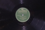 Disco 78 RPM (12'') em goma - laca - Andre Kostelanetz and his Orchestra - Roumanian Fantasy - (beginning) e (conclusion) - Marca: Columbia - importado - Com pequeno lascado - necessita de limpeza