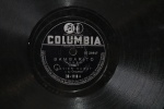 Disco 33 RPM (10'') - Xavier Cugat - Bambarito/babalú - Marca: Columbia - possui riscos e necessita de limpeza