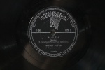 Disco 33 RPM (10") - Selma Lopes - Alguém/ (cara de pau -> Nuno Roland) - Marca: Lu Pam - Possui riscos e necessita de limpeza