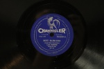 Disco 33 RPM (10") - Luis Bordón - Jingle bells/ noite silenciosa - marca: Chantecler - possui riscos - necessita de limpeza