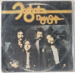 Foghat - night shift - 1977 - contém riscos - tem escrita no disco