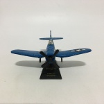 Miniatura de avião da coleção MAISTO , modelo F4U - 1D corsair .Exemplar em excelente estado. Dimensôes : 6 cm x 11 cm x 13 cm.