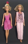 Lindas e Colecionáveis bonecas - Barbie - Mattel - Ano: 2010/2009 - Made in Indonésia - Medida: 30 cm de comprimento - Conforme fotos.