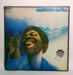 Disco de Vinil - LP Original - MARTINHO DA VILA - Ano: 1974 - Série Super Luxo - Possui Encarte com letra das músicas e poster - Medida: 31 x 31 cm.