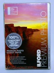 Raro pacote com 49 papéis fotográficos ILFORD Premium Photo 10,2 x 12,2 cm - Importado - Alta qualidade com matiz de base de papel brilhante - Sem bordas -''100% compatível com todas as impressoras a jato de tinta - 250 g/m² - Em ótimo estado - Medida da embalagem original: 16 x 11 x 2 cm.
