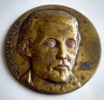 Antiga e linda medalha em bronze - Com esfinge em alto de Casimiro de Abreu, e no reverso Casa onde o poeta nasceu - Emitida em 1986 - Pela Secretaria de Estado de Ciência e Cultura do Rio de Janeiro - Medida: 68mm de diâmetro x 5mm de espessura.