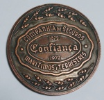 Antiga medalha de bronze - Comemorativa 100 Anos (1872-1972) Da Companhia de Seguros Marítimos e Terrestres - Confiança - Medida: 60 milímetros de diâmetro x 5 mm de espessura.