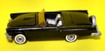 Antigo Carrinho de Ferro - Miniatura da marca Corgi - Ford Thunderbird - Made  in GT Britain - Anos 80 - Porta malas e Capô se abrem -Acreditasse que a cor original era vermelho e fui pintado de preto - Conforme fotos - Medidas: 13,3 x 5 x 2,8 cm