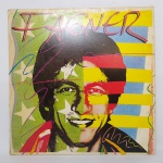 Disco de Vinil - Lp - FAGNER - Ano: 1982 - Acompanha encarte com letra das música e Grande Posters com muitas imagens sobre a vida do cantor, medida do posters: 105 cm x 75 cm.